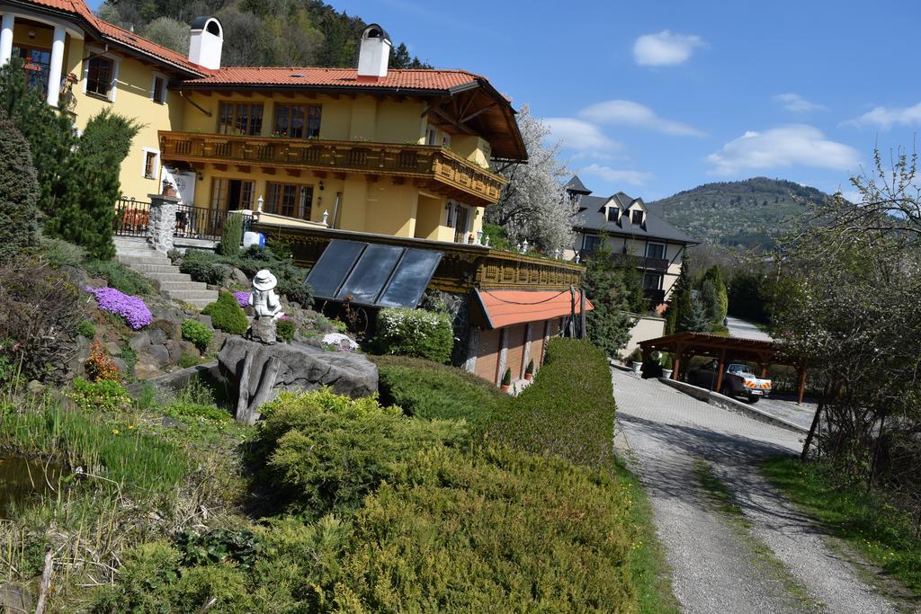 Penzión Stefanshof Kremnitz Exterior foto